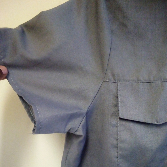 Women's Gray Short Sleeve Button Down Blouse Shirt Size L - Picture 4 of 10